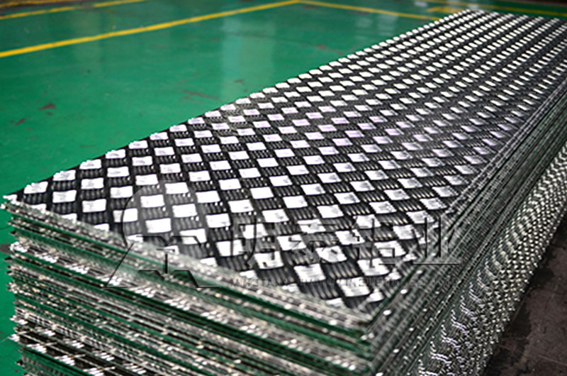 明泰鋁業(yè)風(fēng)力發(fā)電用5052花紋鋁板質(zhì)量優(yōu)，價格低